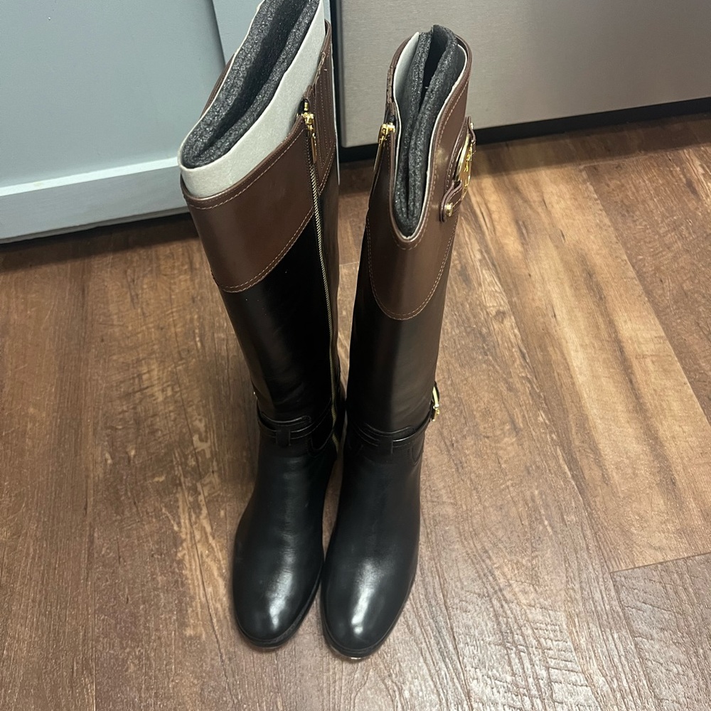 Like new Michael Kors Brown/Black Leather Knee High Zipper Boots in Box - Picture 4 of 12